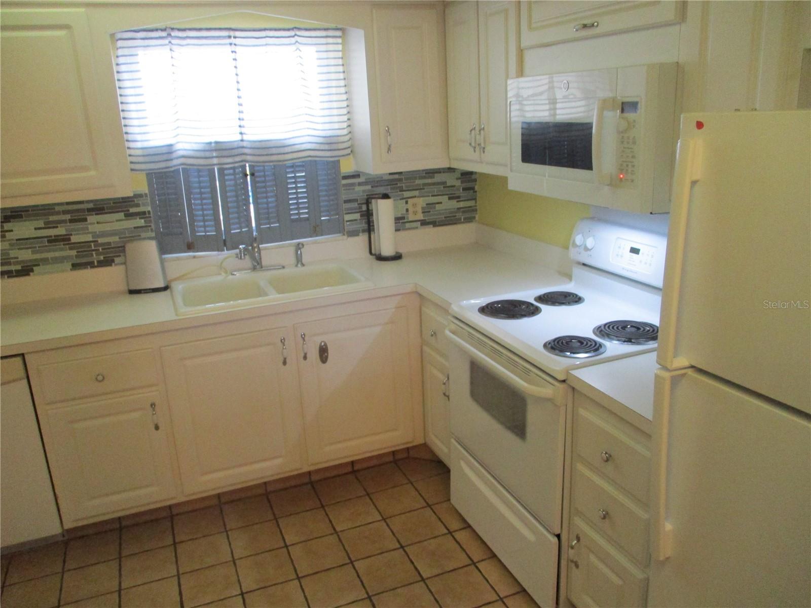 4575 COVE CIR #904, MADEIRA BEACH, FL, 33708
