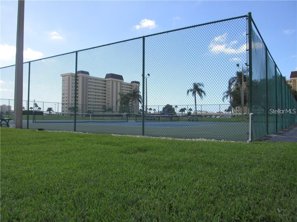 4575 COVE CIR #904, MADEIRA BEACH, FL, 33708