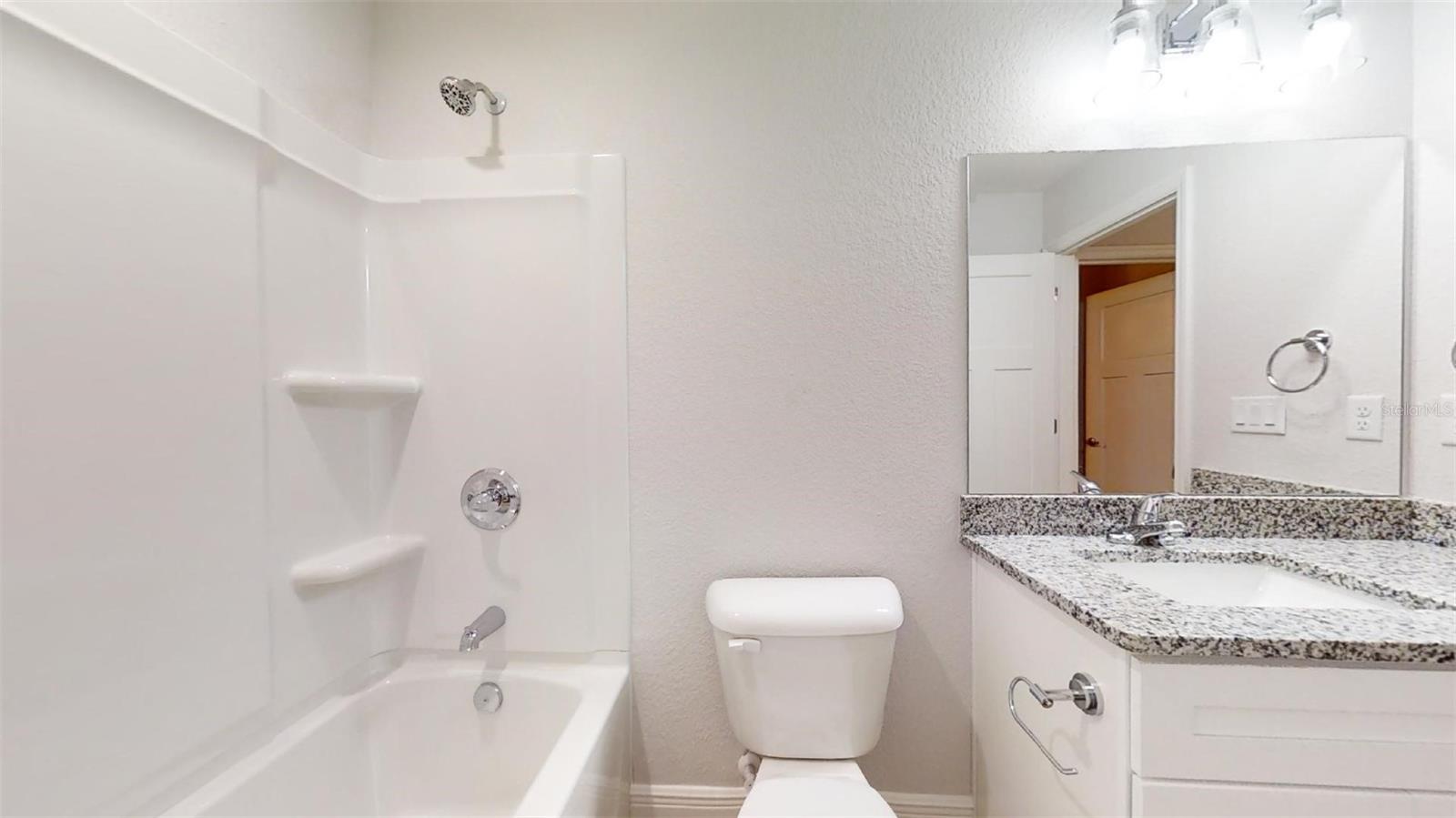 111 FISHER TRACE DR, OCKLAWAHA, FL, 32179