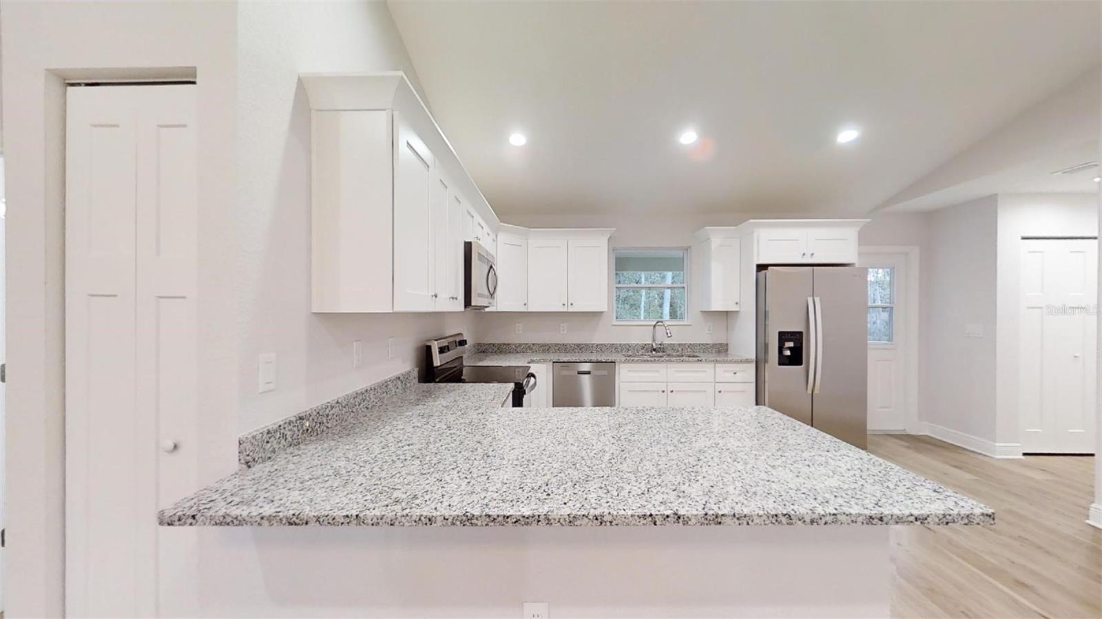 111 FISHER TRACE DR, OCKLAWAHA, FL, 32179