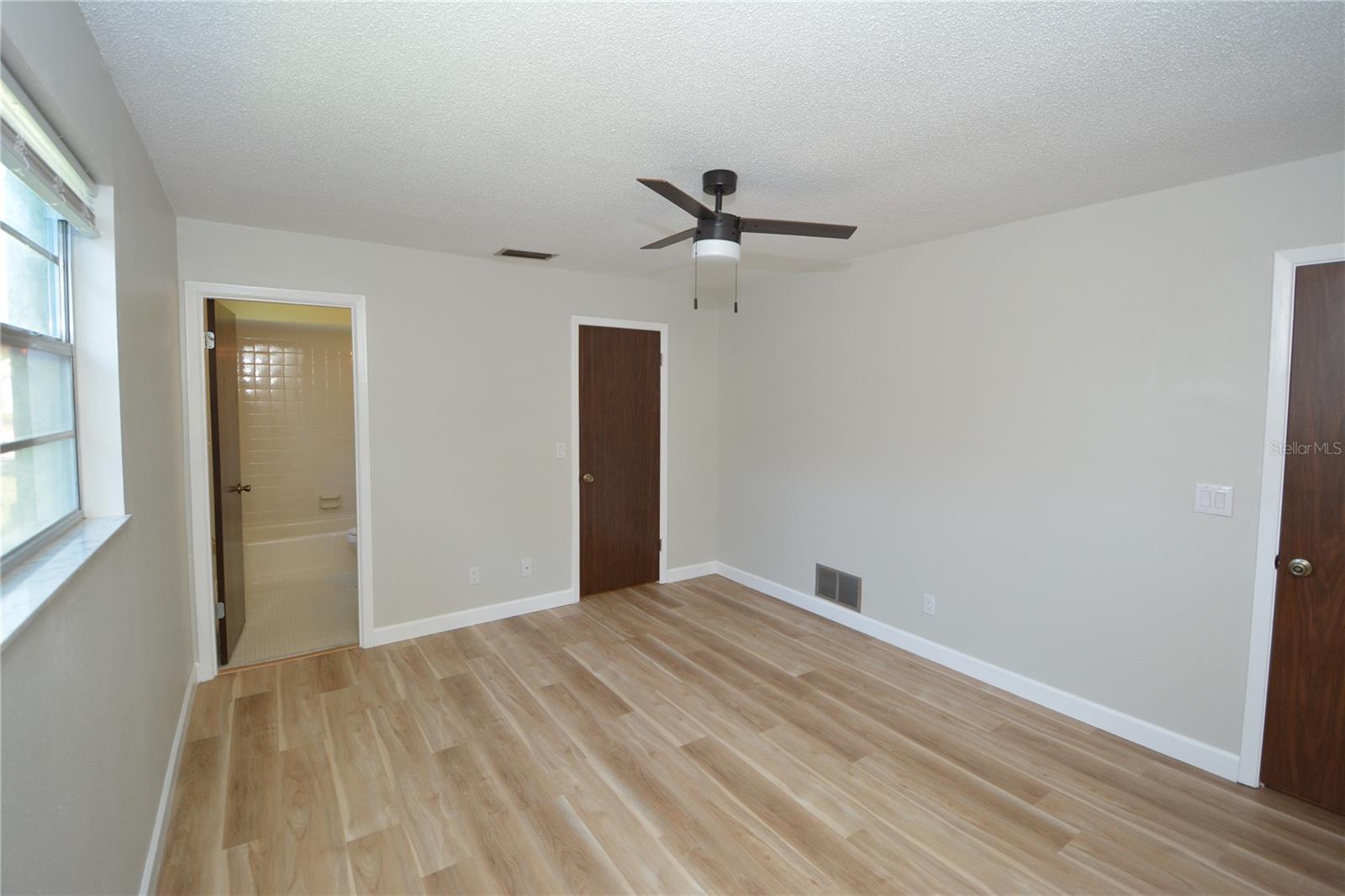 17 COURTNEY PL, PALM COAST, FL, 32137