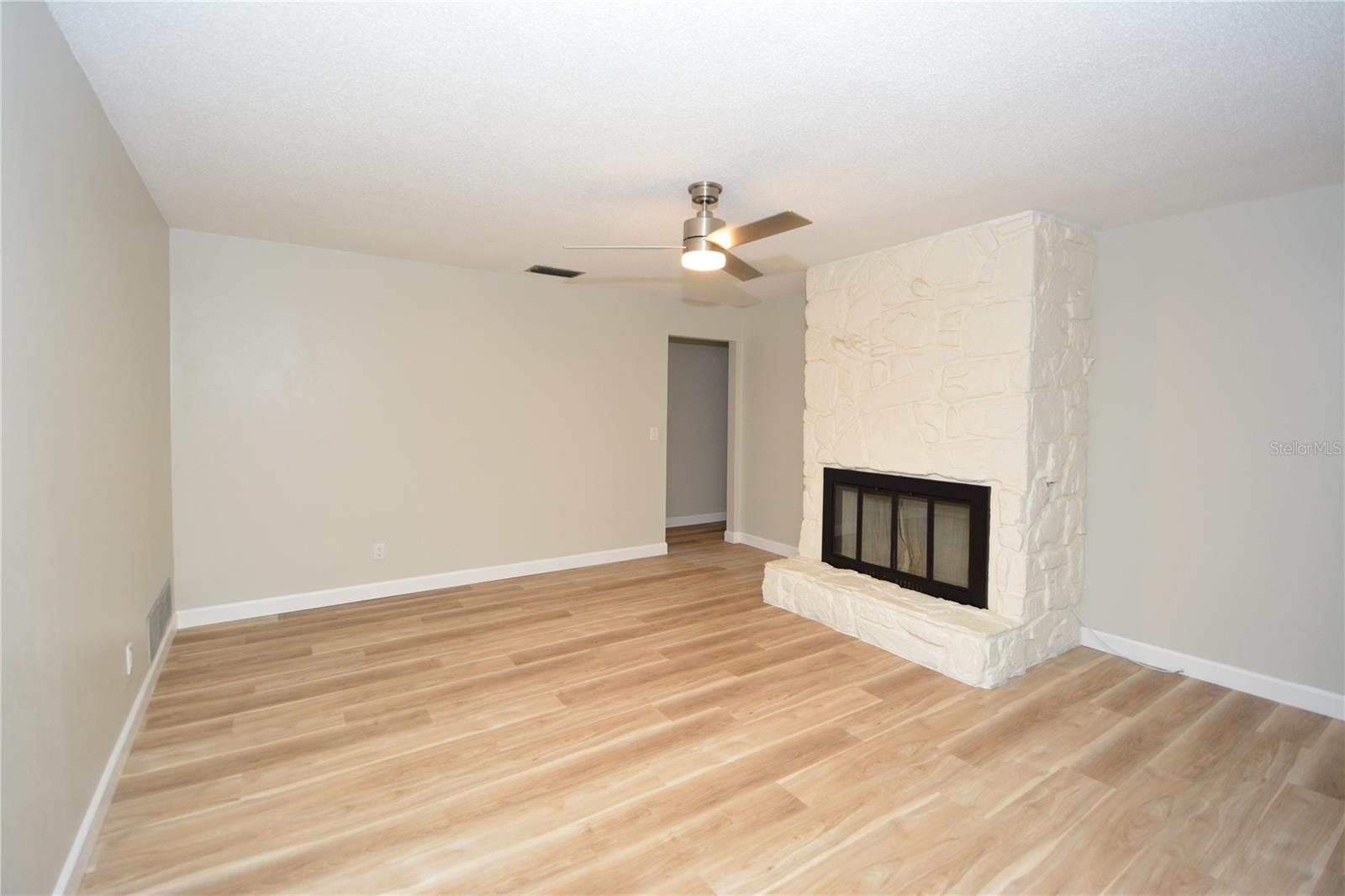 17 COURTNEY PL, PALM COAST, FL, 32137