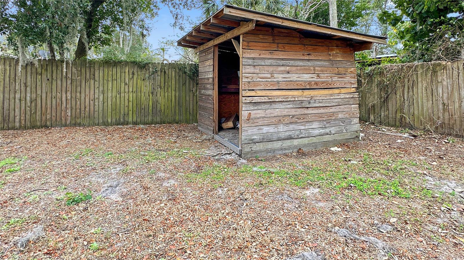 605 E RIVER DR, TEMPLE TERRACE, FL, 33617