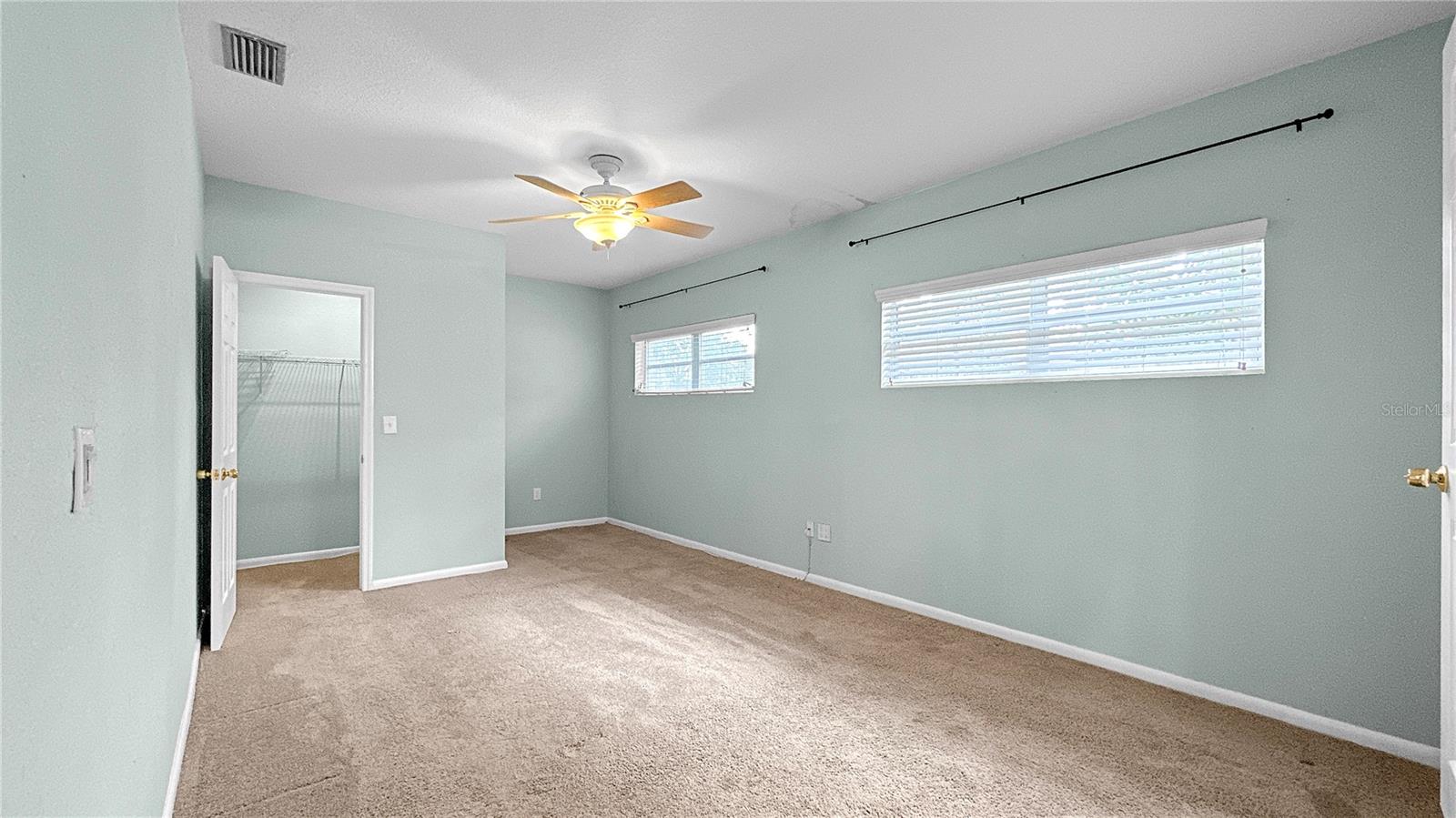 605 E RIVER DR, TEMPLE TERRACE, FL, 33617