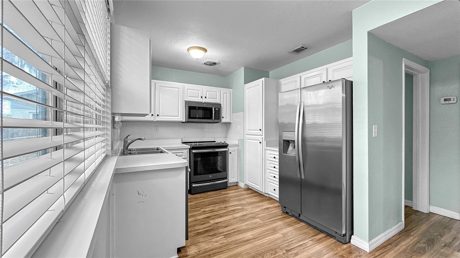 605 E RIVER DR, TEMPLE TERRACE, FL, 33617