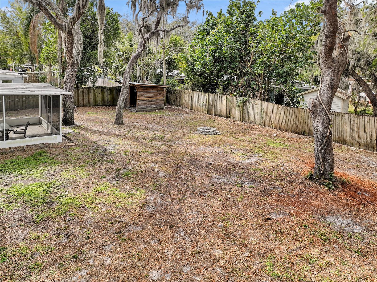 605 E RIVER DR, TEMPLE TERRACE, FL, 33617