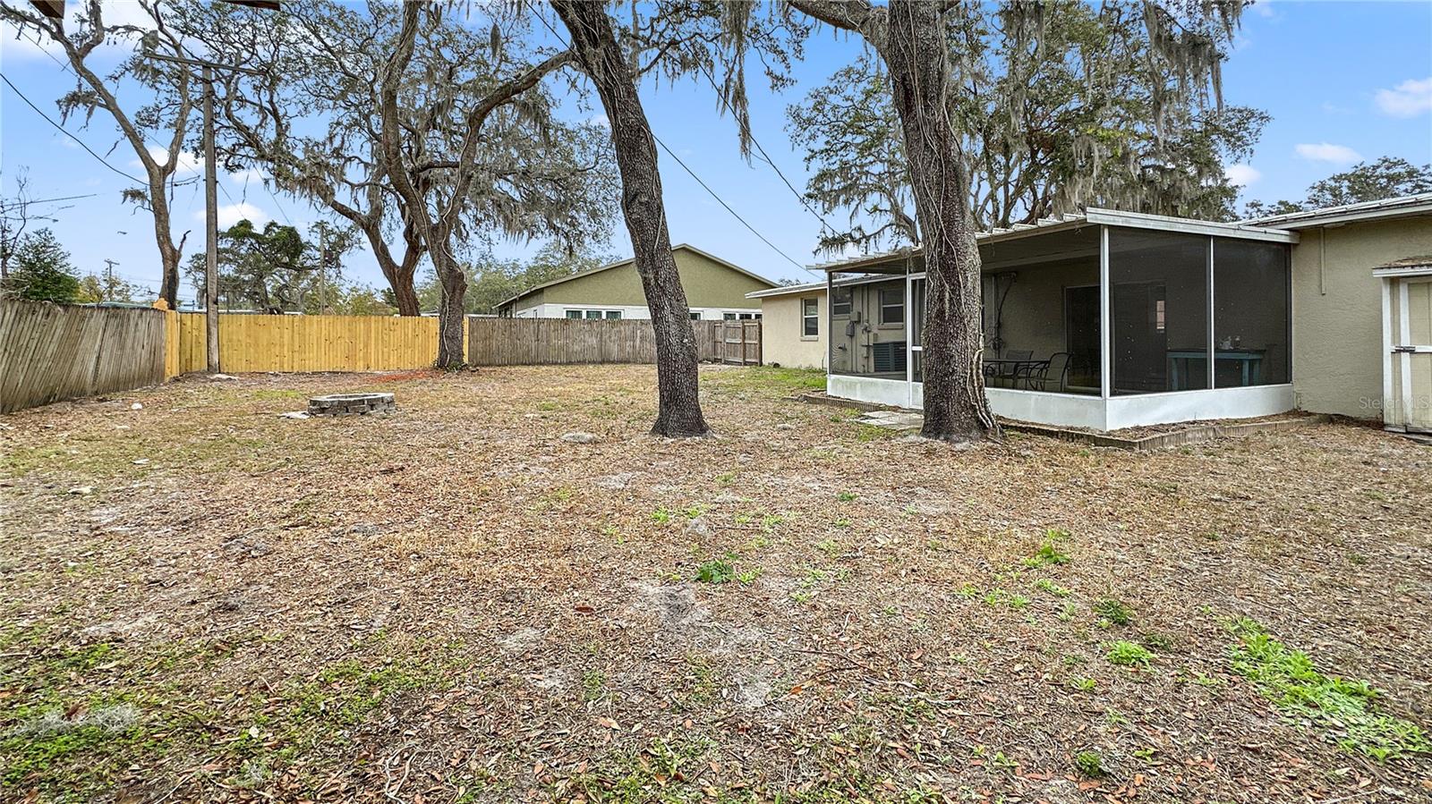 605 E RIVER DR, TEMPLE TERRACE, FL, 33617