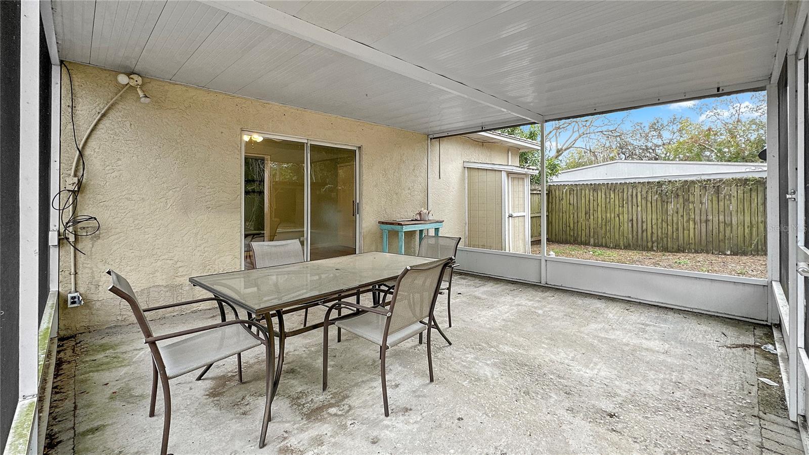 605 E RIVER DR, TEMPLE TERRACE, FL, 33617