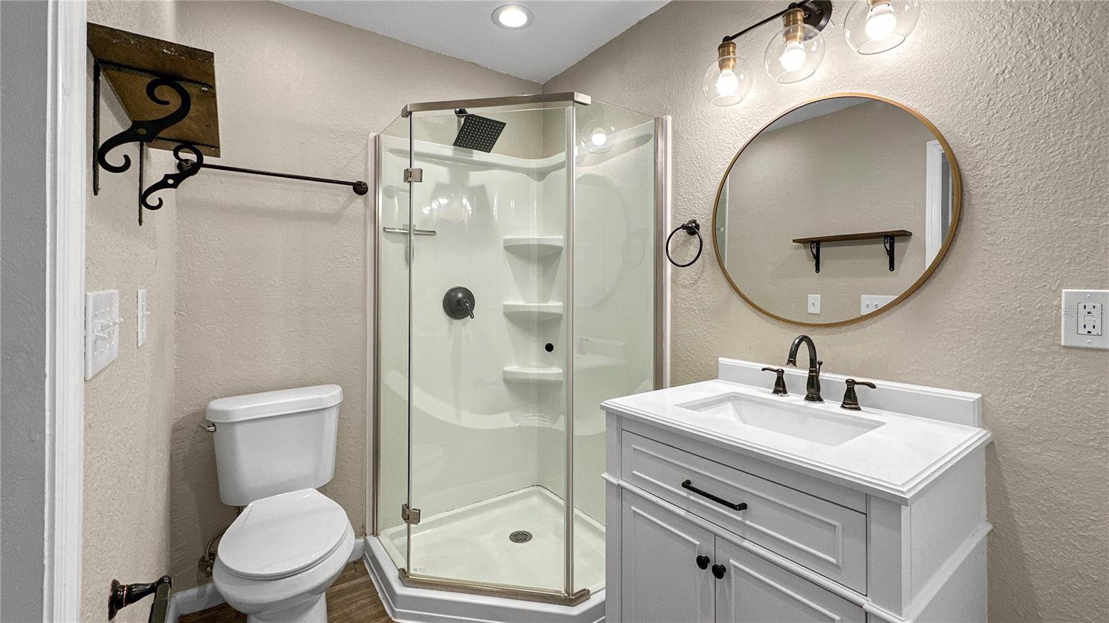 605 E RIVER DR, TEMPLE TERRACE, FL, 33617