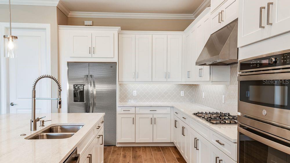 5208 SAVINO CIR, PALMETTO, FL, 34221
