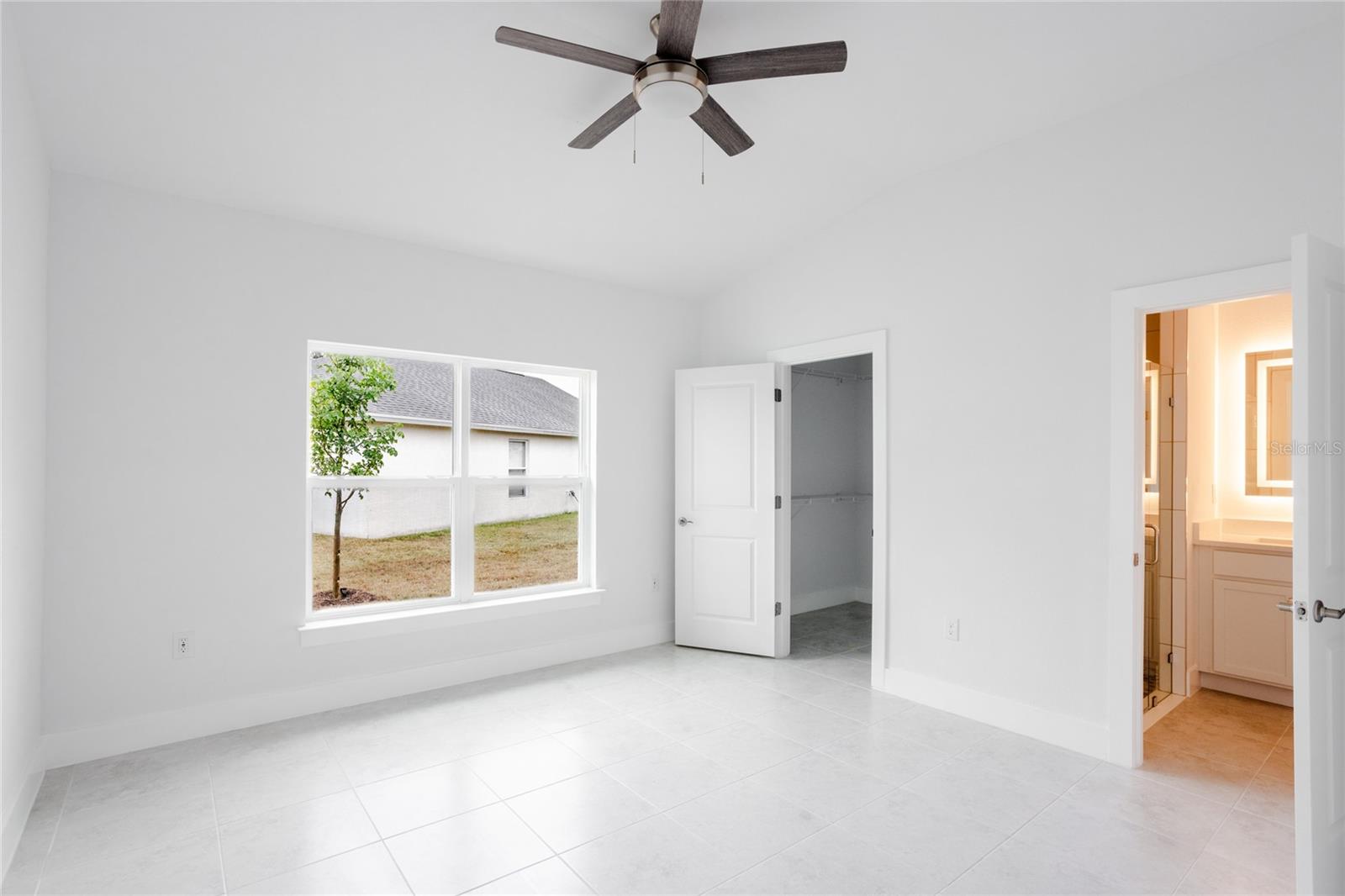 425 ROSE APPLE CIR, PORT CHARLOTTE, FL, 33954