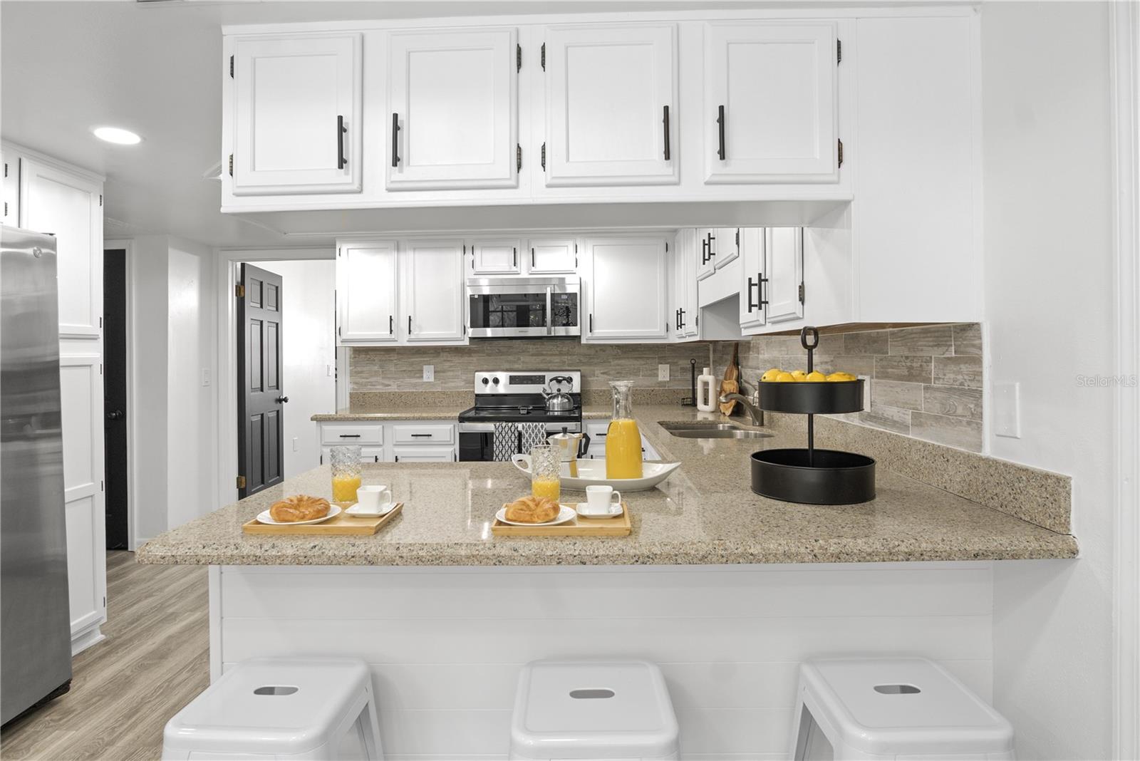2540 ALBANY DR, KISSIMMEE, FL, 34758