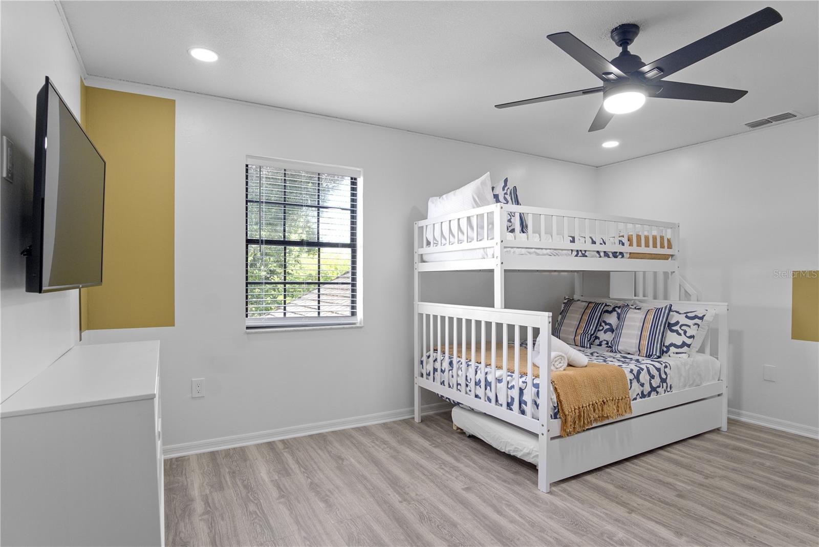 2540 ALBANY DR, KISSIMMEE, FL, 34758