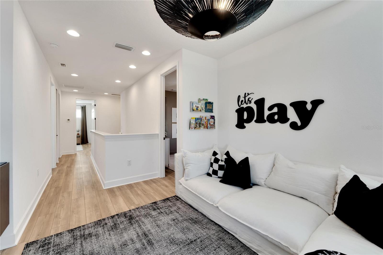 6137 VOYAGERS PL, APOLLO BEACH, FL, 33572