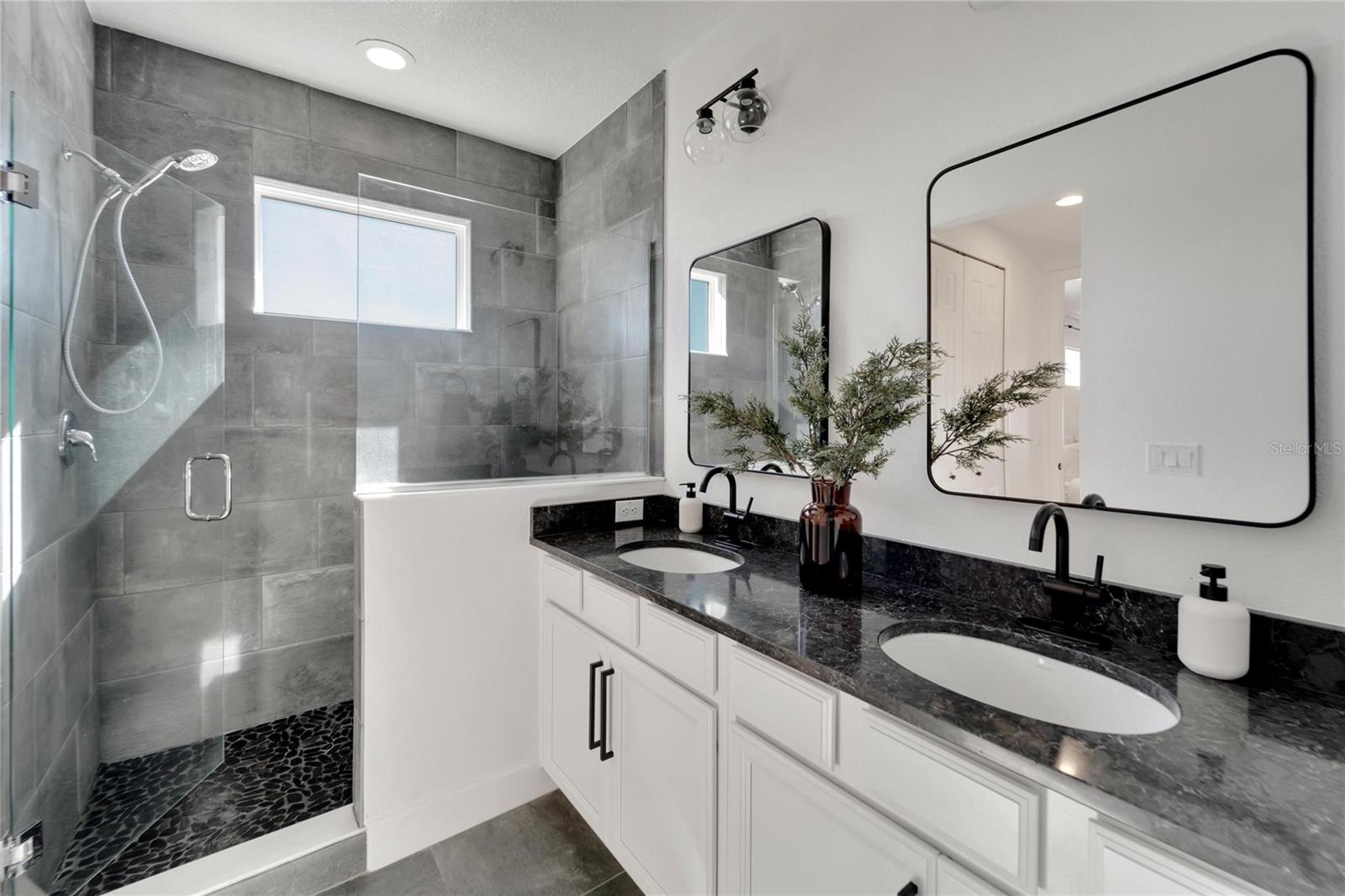 6137 VOYAGERS PL, APOLLO BEACH, FL, 33572