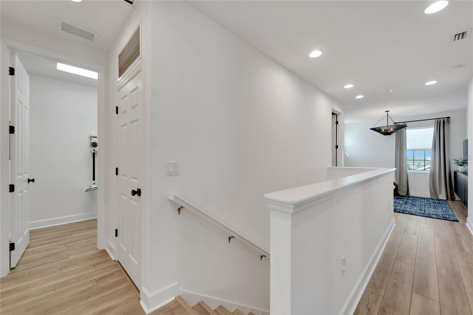 6137 VOYAGERS PL, APOLLO BEACH, FL, 33572