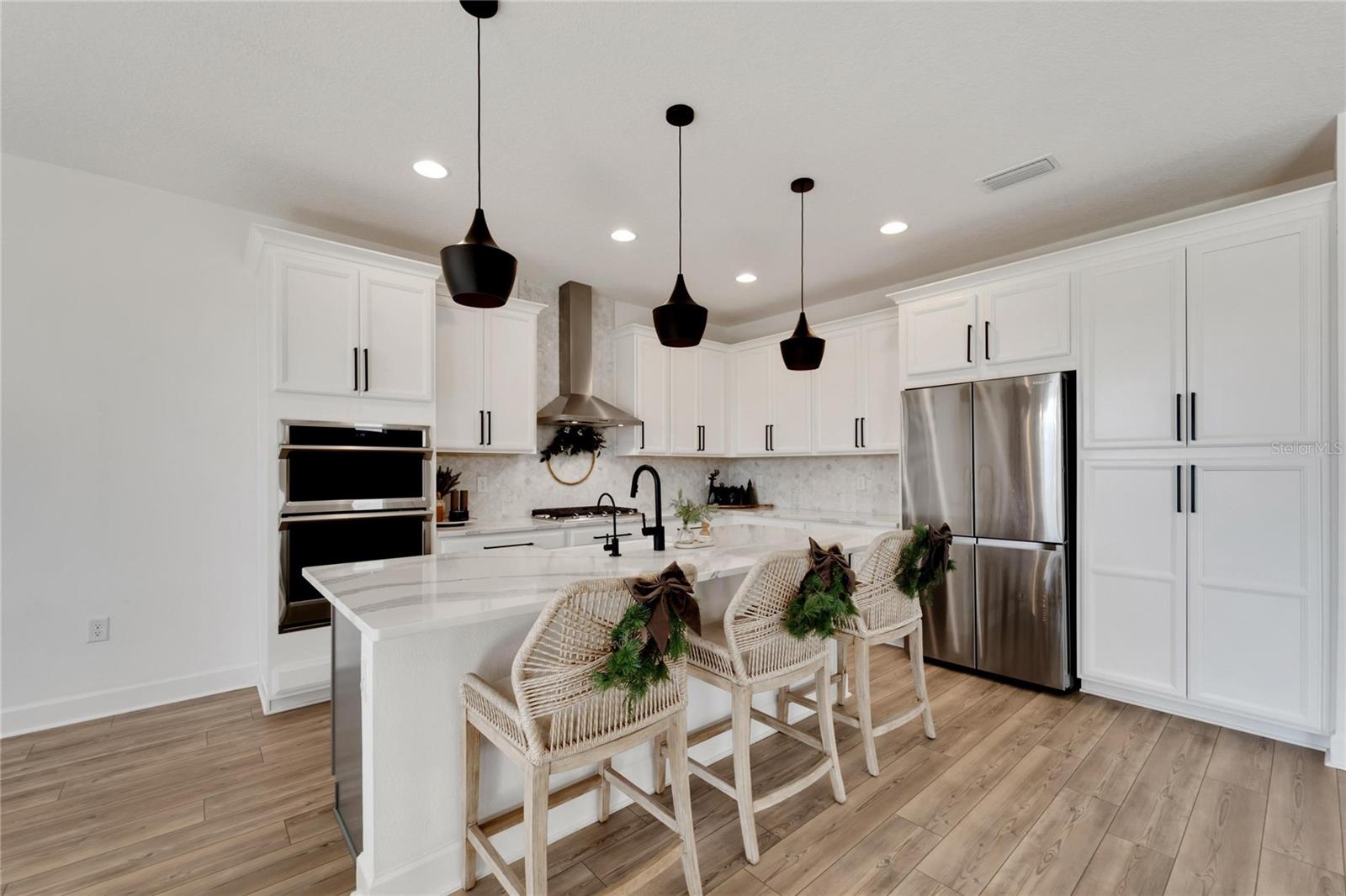 6137 VOYAGERS PL, APOLLO BEACH, FL, 33572
