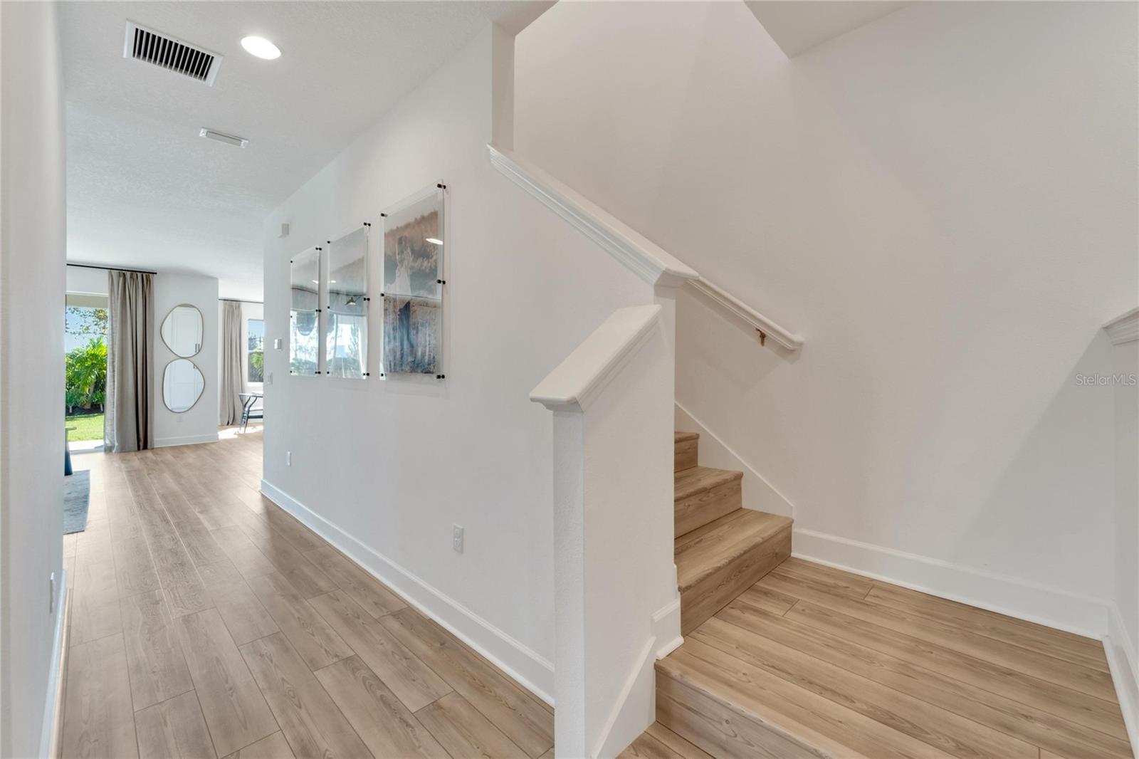 6137 VOYAGERS PL, APOLLO BEACH, FL, 33572