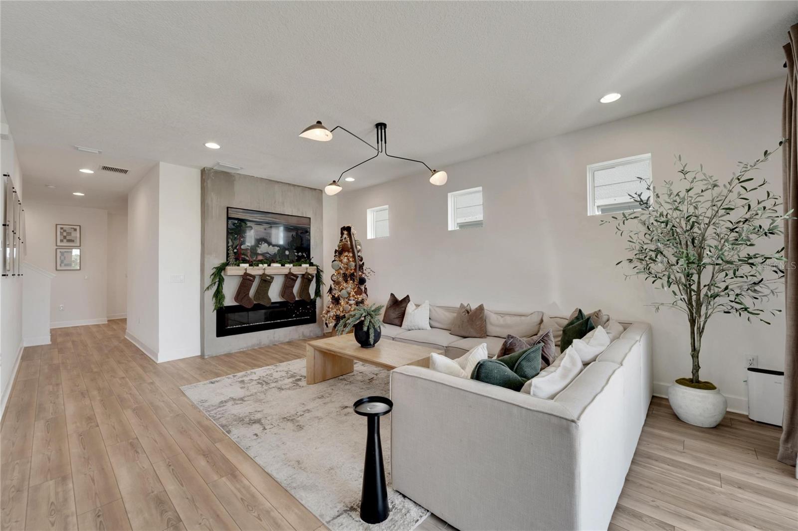 6137 VOYAGERS PL, APOLLO BEACH, FL, 33572