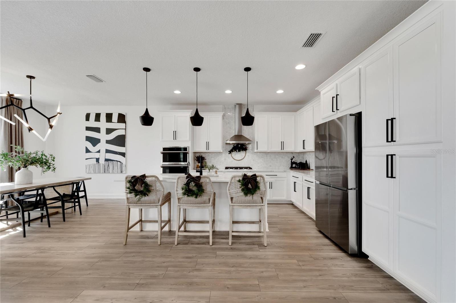 6137 VOYAGERS PL, APOLLO BEACH, FL, 33572