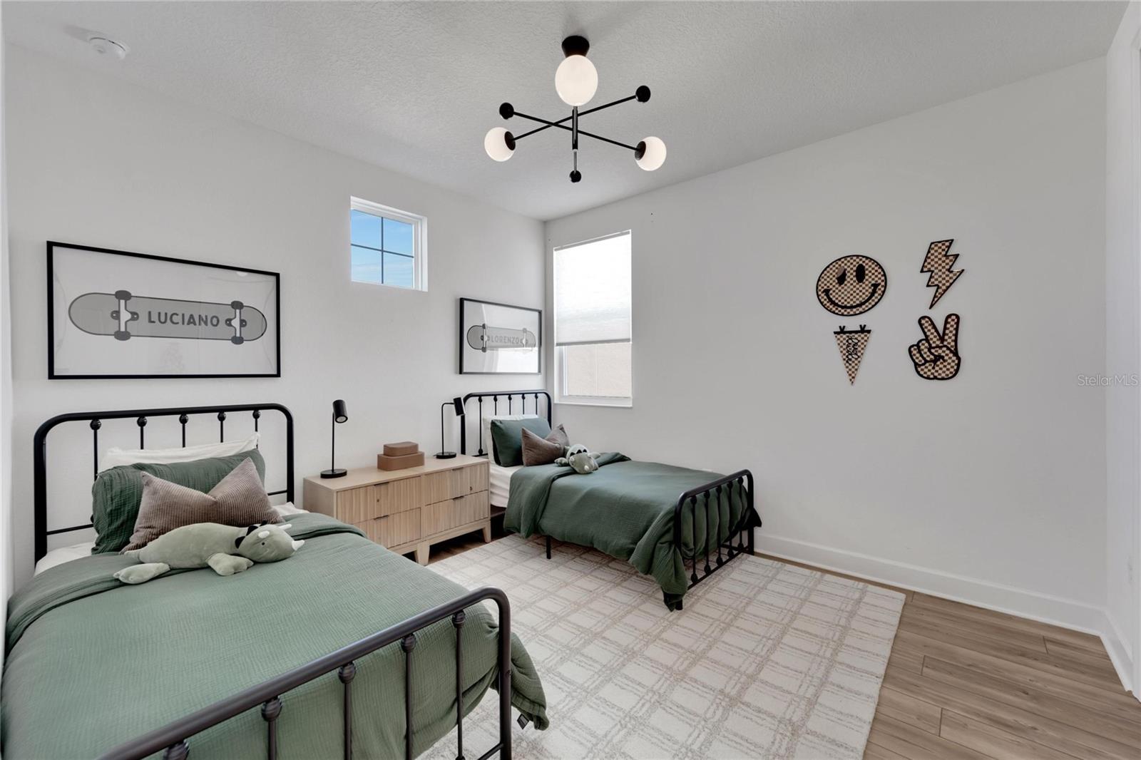 6137 VOYAGERS PL, APOLLO BEACH, FL, 33572