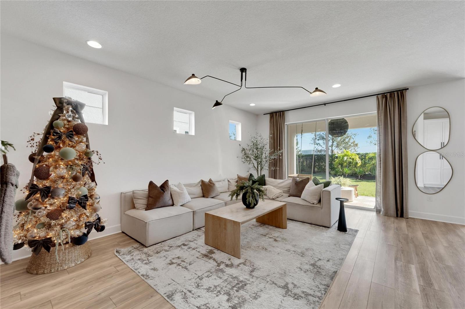 6137 VOYAGERS PL, APOLLO BEACH, FL, 33572
