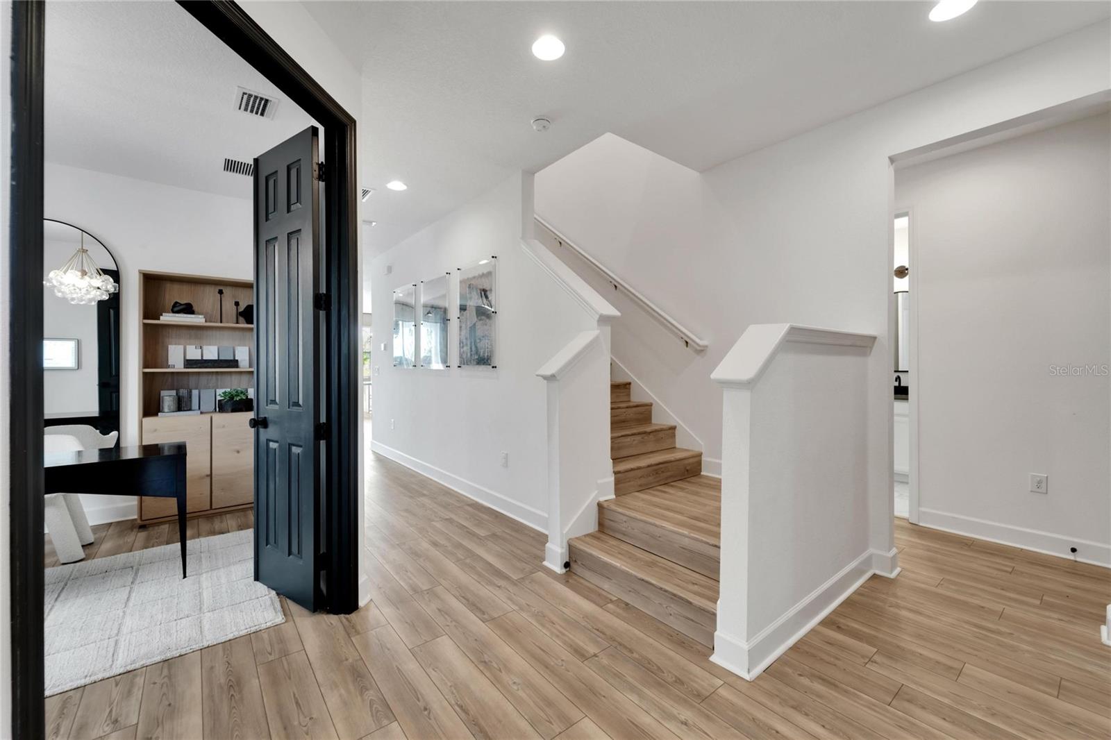 6137 VOYAGERS PL, APOLLO BEACH, FL, 33572