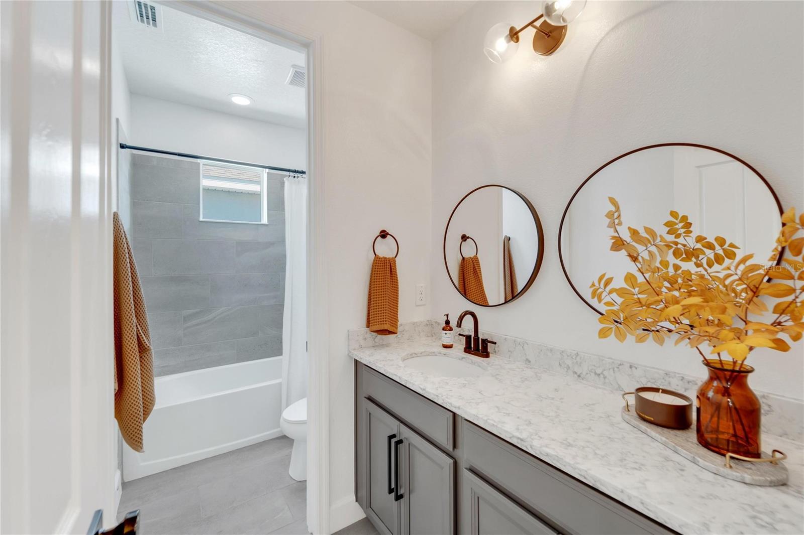 6137 VOYAGERS PL, APOLLO BEACH, FL, 33572