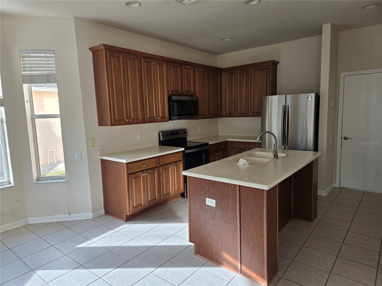 31132 CREEKRIDGE DR, WESLEY CHAPEL, FL, 33543