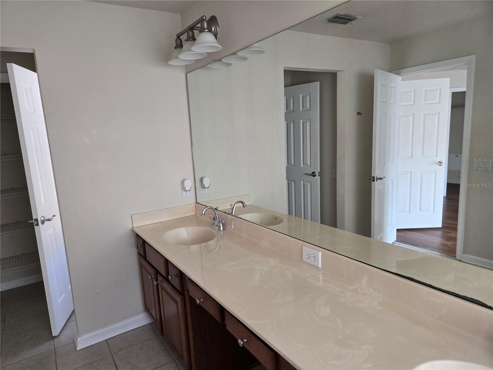31132 CREEKRIDGE DR, WESLEY CHAPEL, FL, 33543