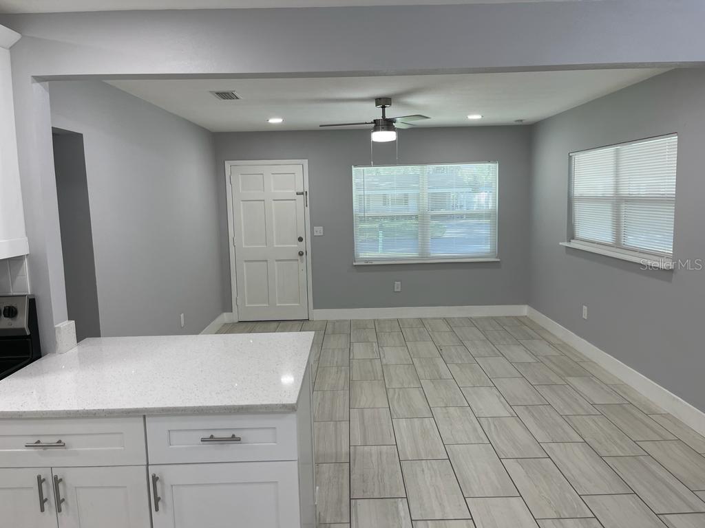 112 COLONIAL DR, AUBURNDALE, FL, 33823