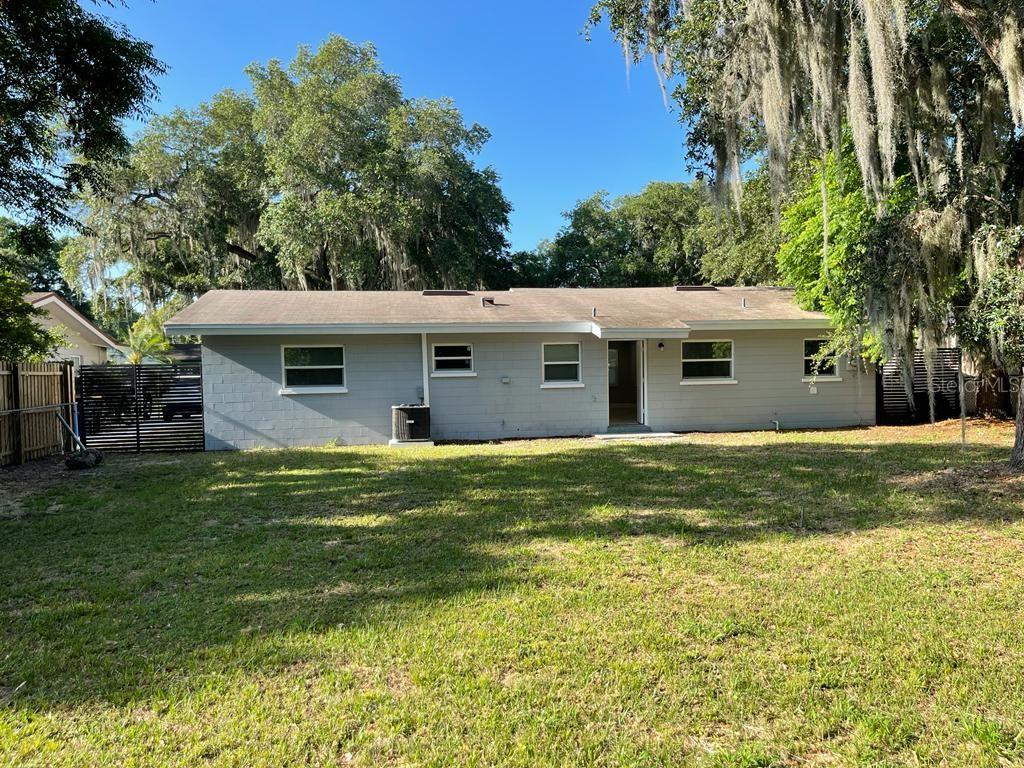112 COLONIAL DR, AUBURNDALE, FL, 33823