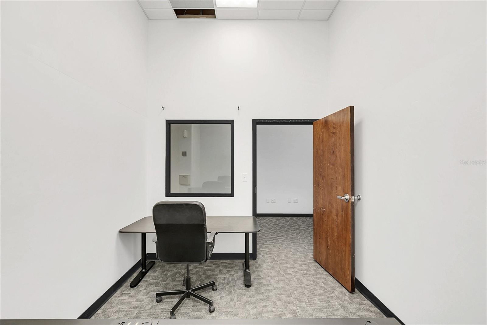 6881 KINGSPOINTE PKWY #12, ORLANDO, FL, 32819