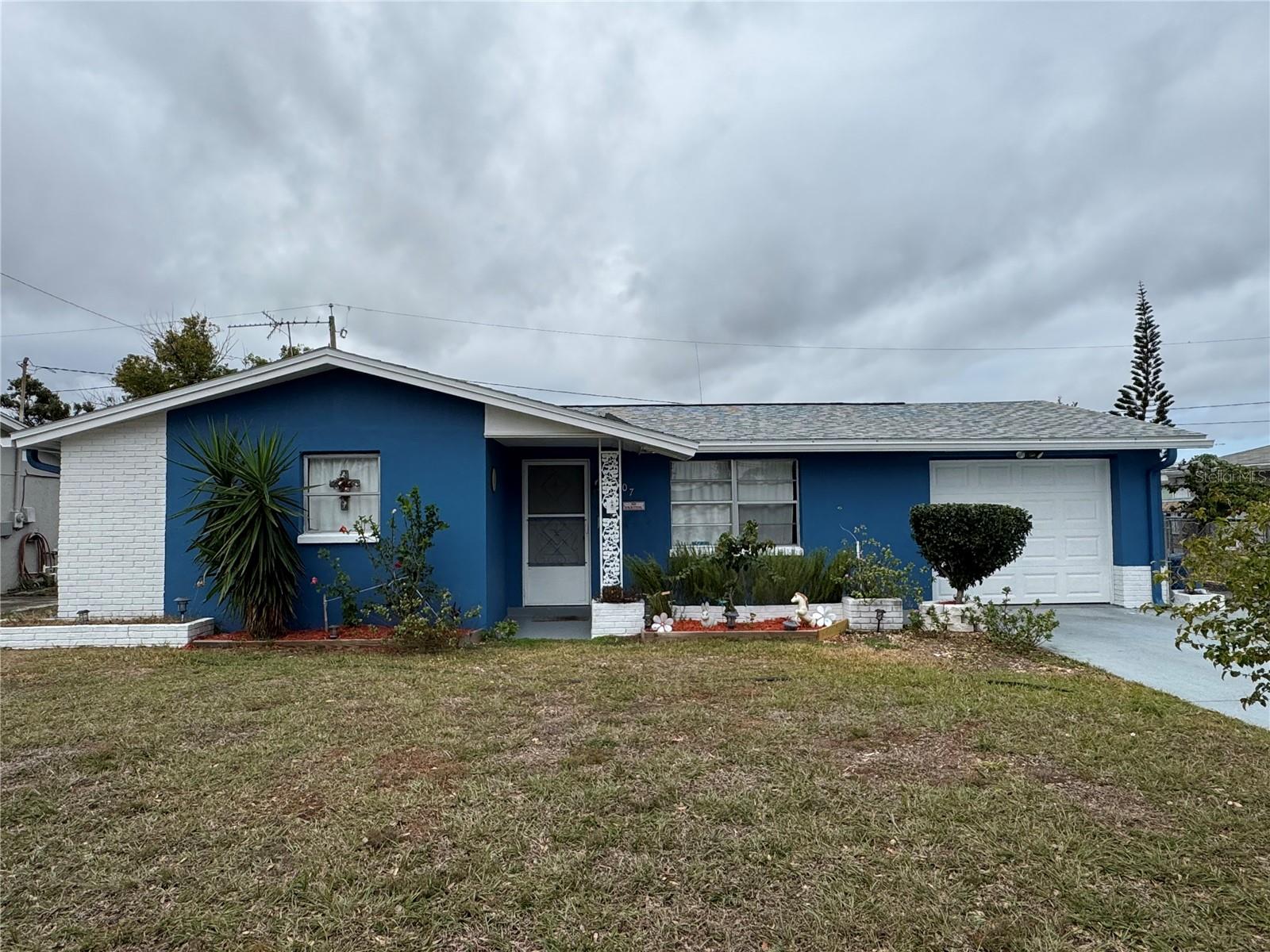 1207 TAMARAC DR, HOLIDAY, FL, 34690