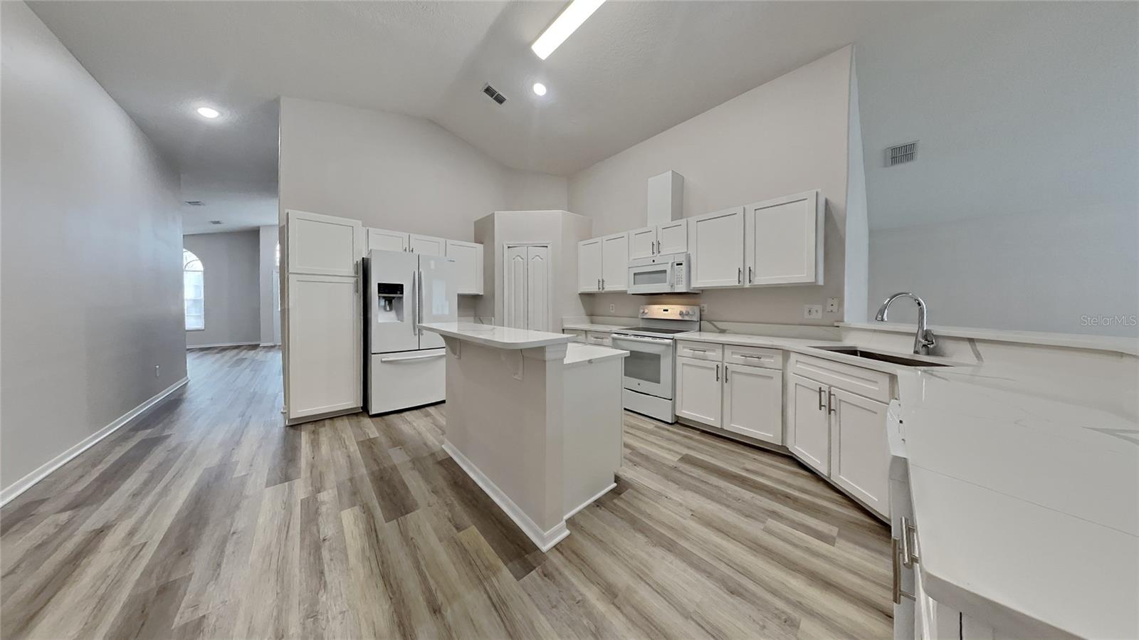 29325 BIRDS EYE DR, WESLEY CHAPEL, FL, 33543