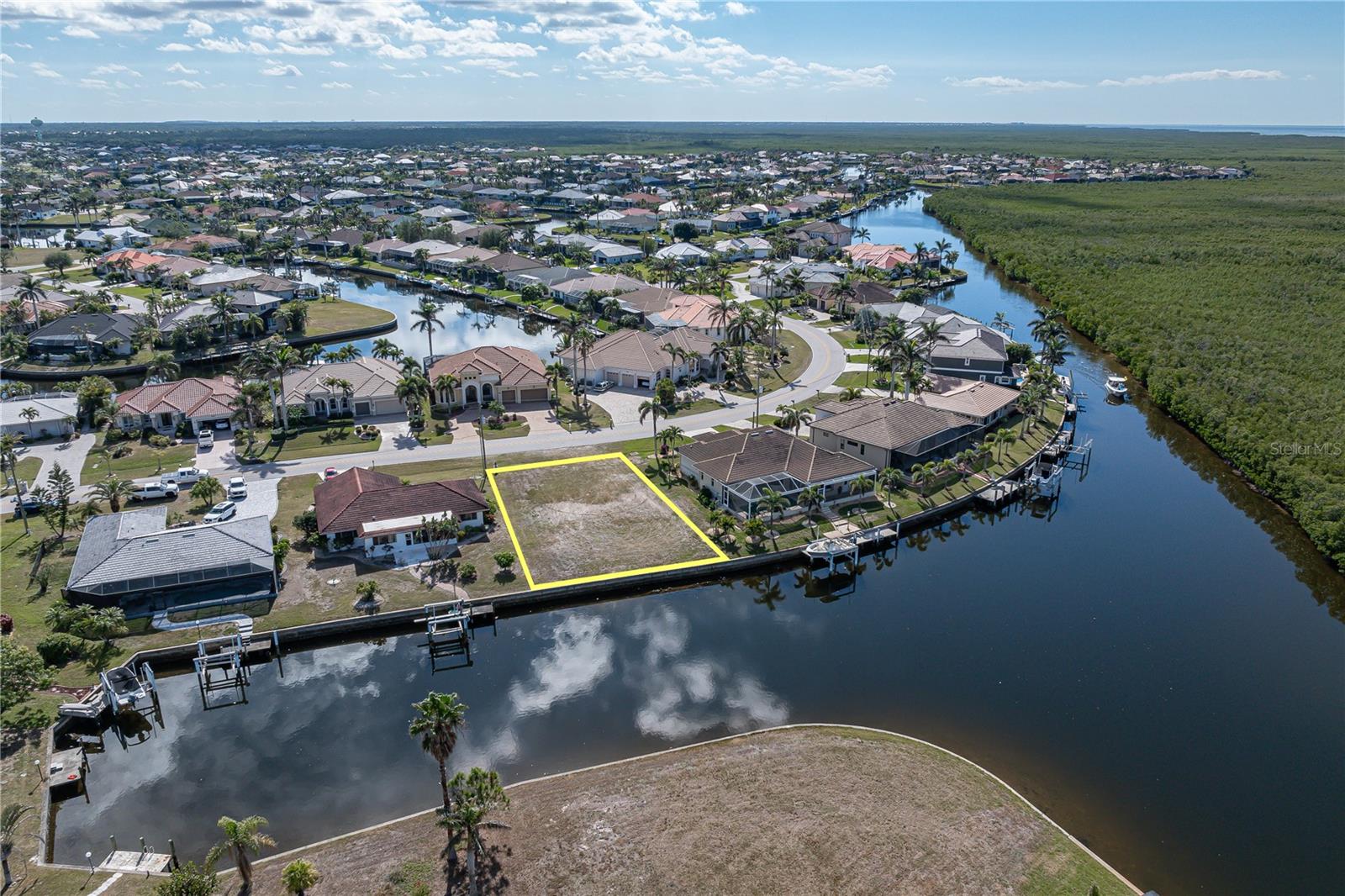 3324 TRIPOLI BLVD, PUNTA GORDA, FL, 33950