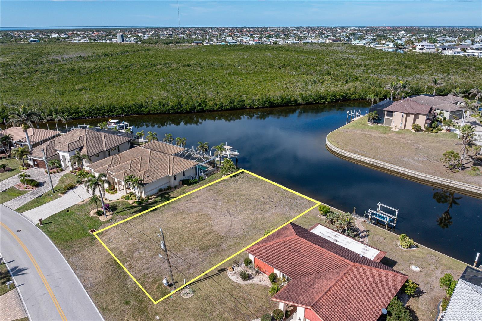 3324 TRIPOLI BLVD, PUNTA GORDA, FL, 33950