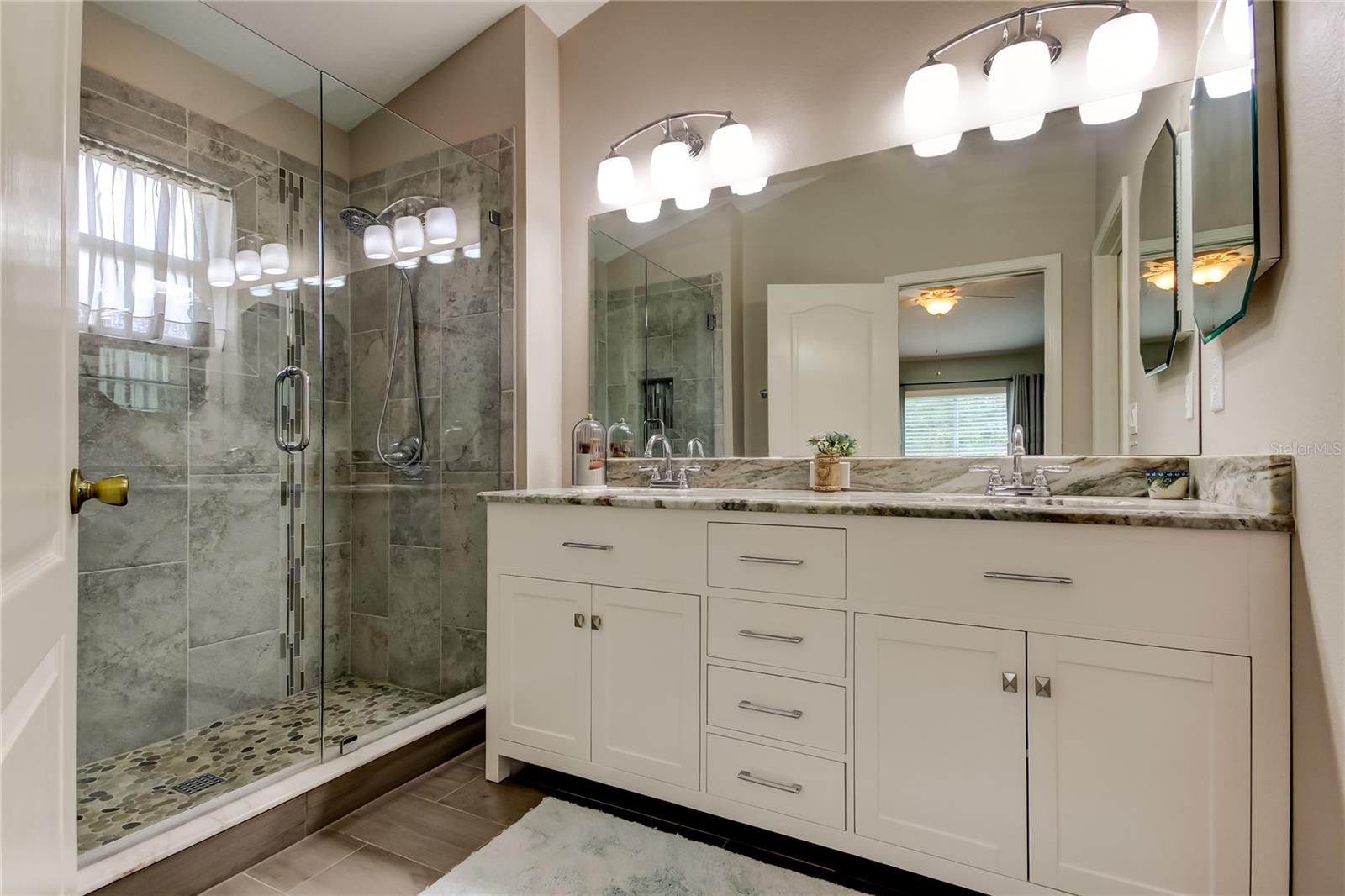 5233 GATO DEL SOL CIR, WESLEY CHAPEL, FL, 33544