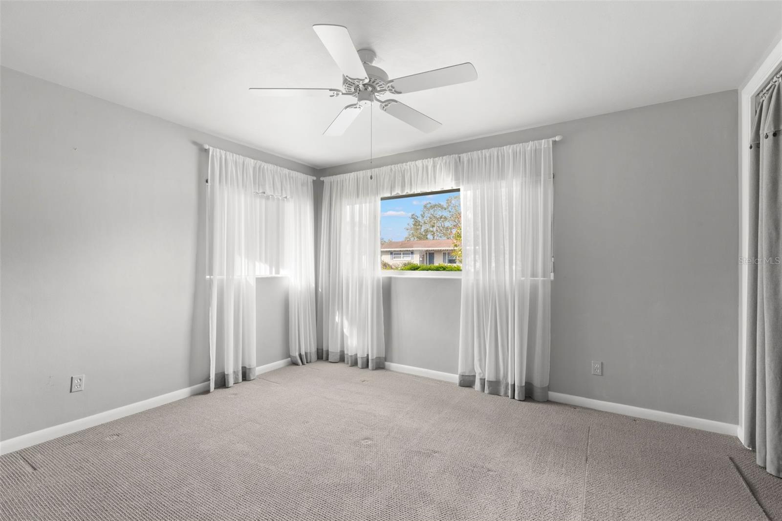 1685 CAMBRIDGE DR, CLEARWATER, FL, 33756