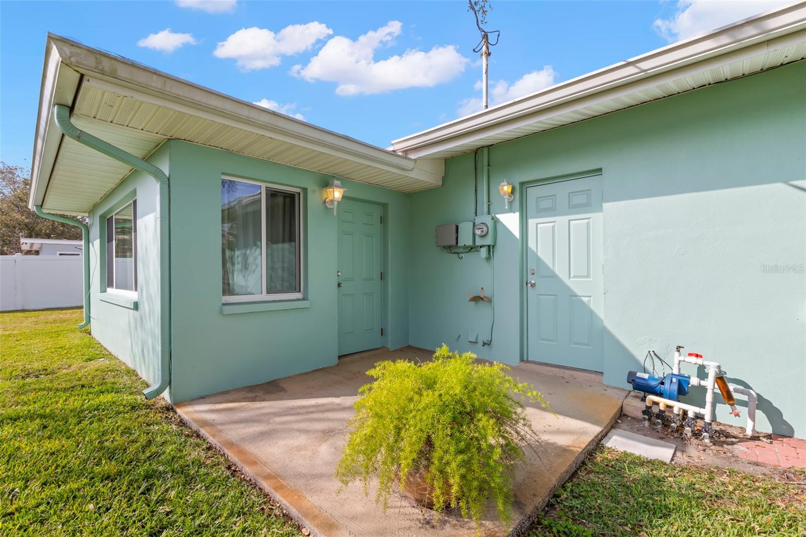 1685 CAMBRIDGE DR, CLEARWATER, FL, 33756