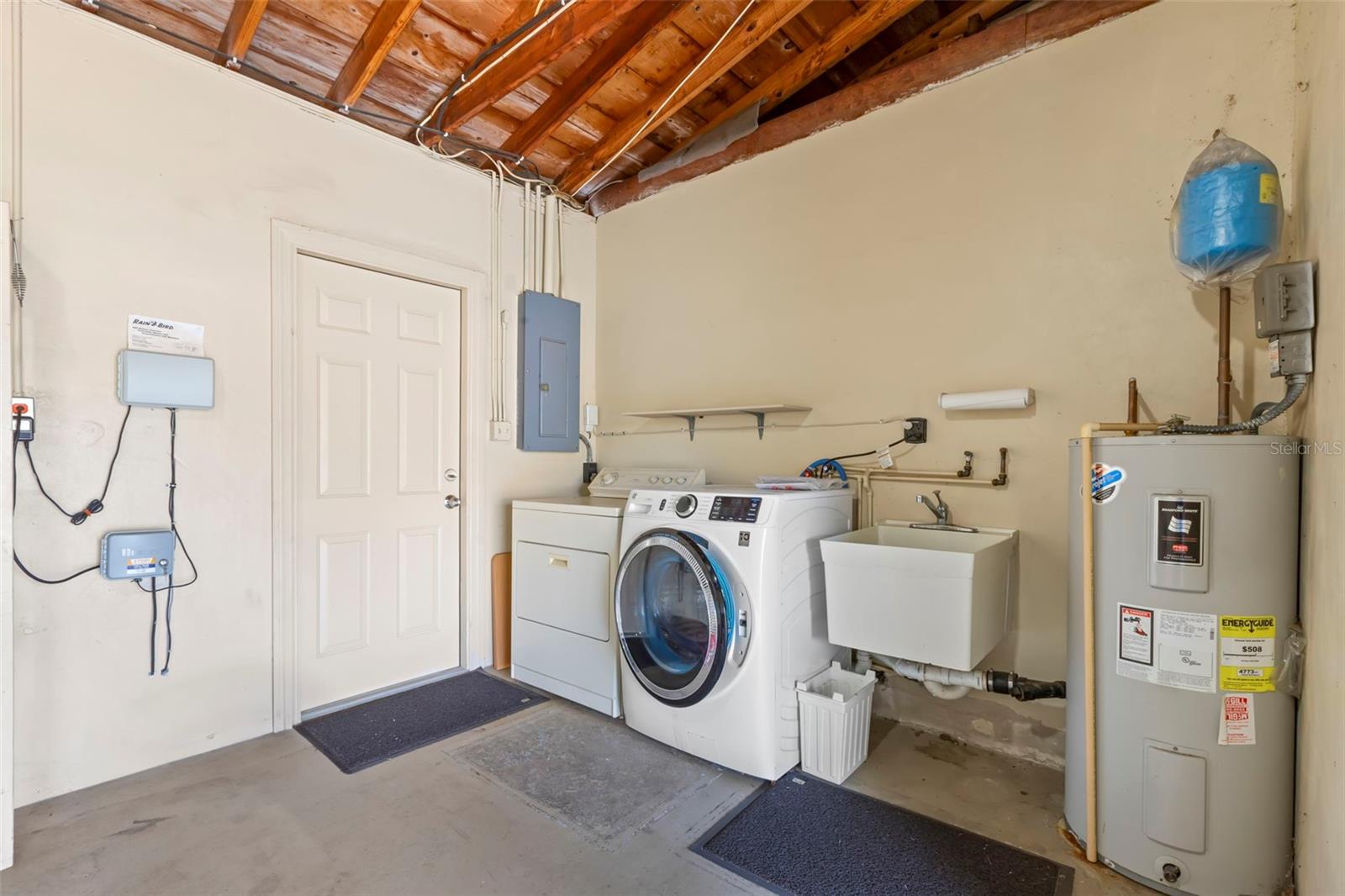 1685 CAMBRIDGE DR, CLEARWATER, FL, 33756