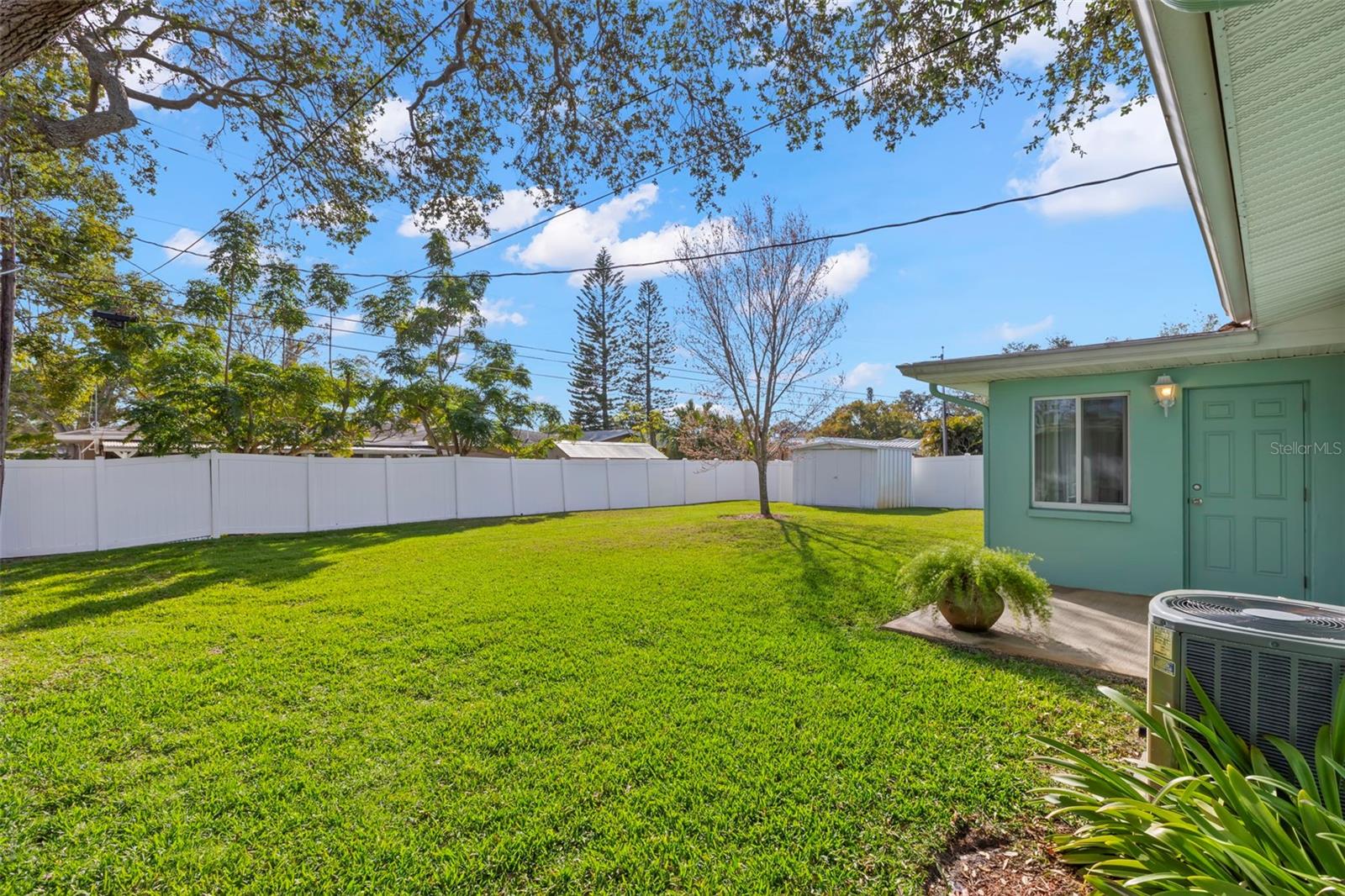 1685 CAMBRIDGE DR, CLEARWATER, FL, 33756