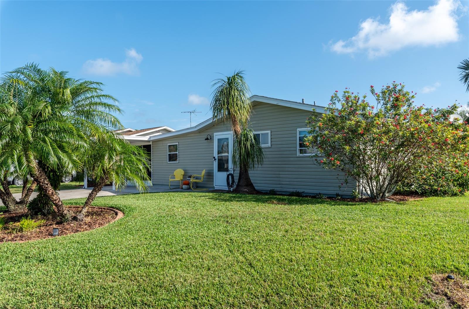26608 BERMUDA DR, TAVARES, FL, 32778