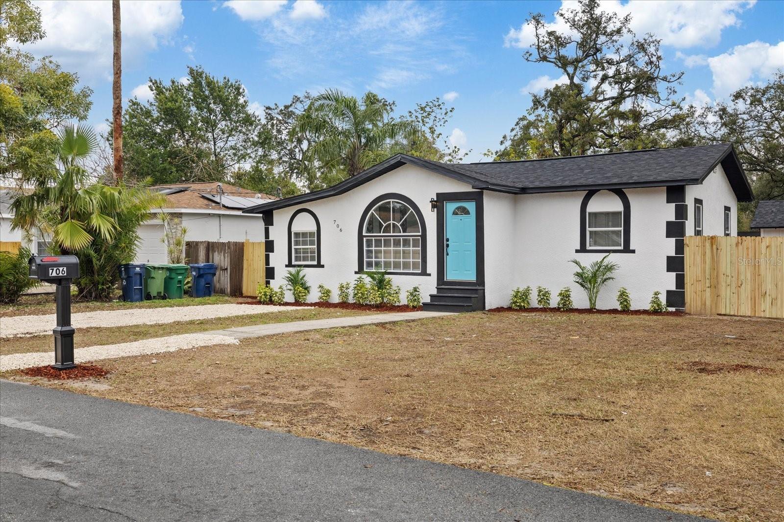 706 N CASTLE CT, TAMPA, FL, 33612