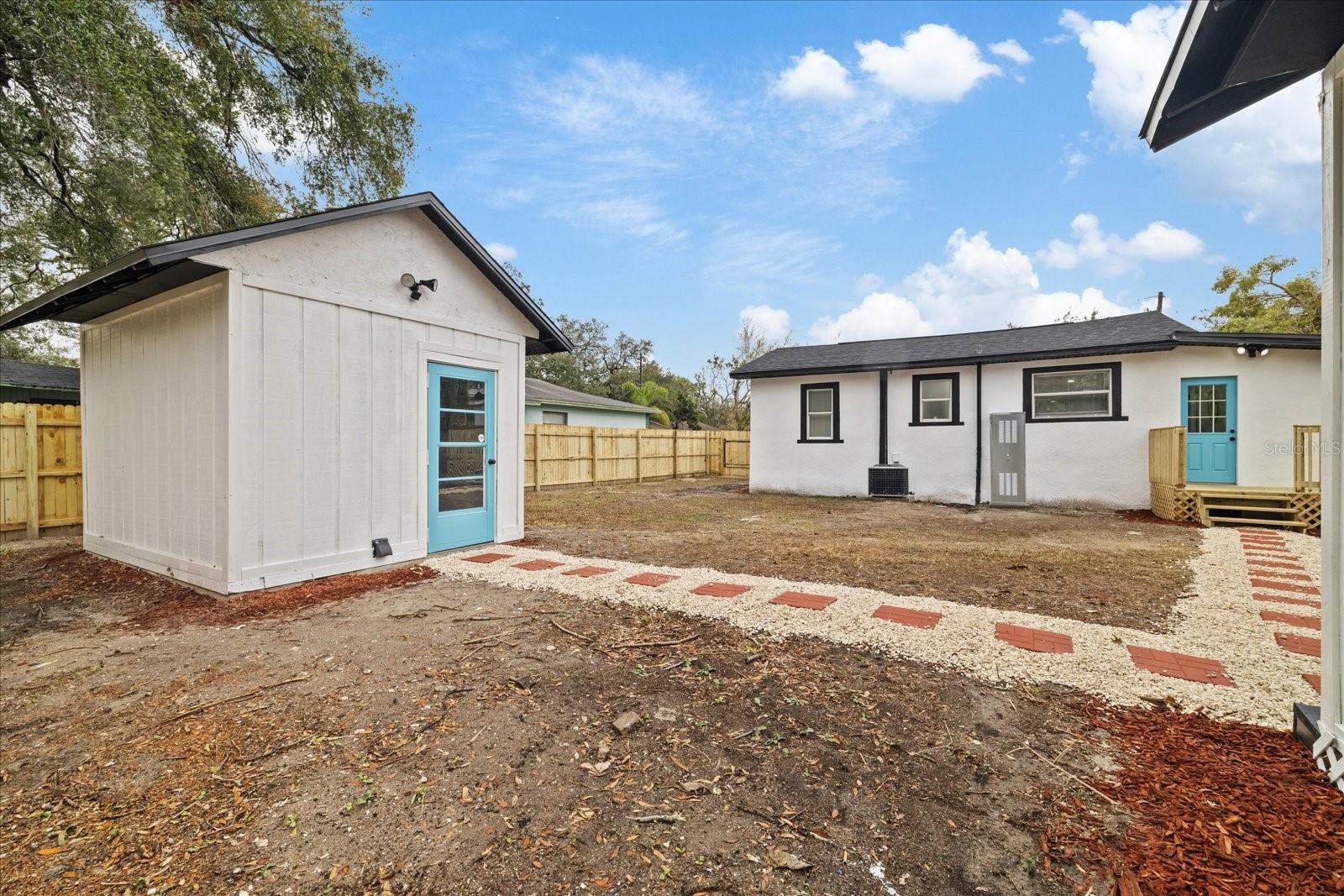 706 N CASTLE CT, TAMPA, FL, 33612