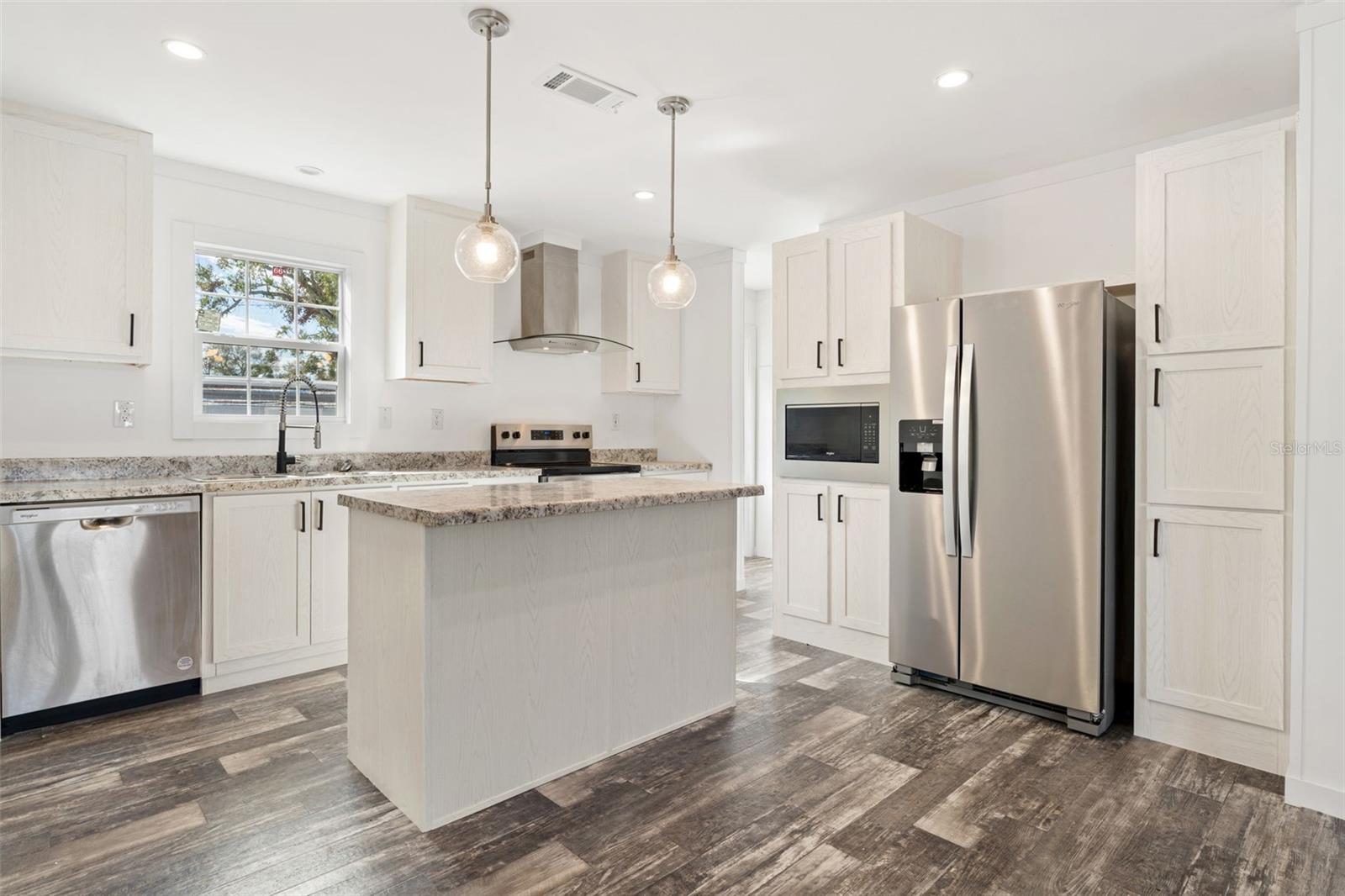 5234 YELLOW PINE ST N, ST PETERSBURG, FL, 33709