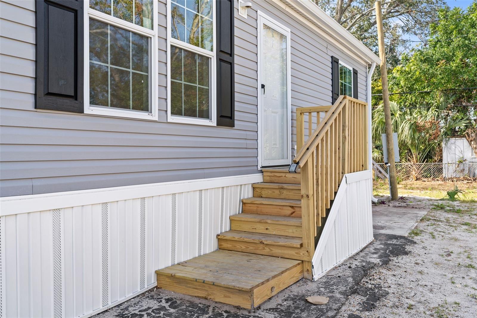 5234 YELLOW PINE ST N, ST PETERSBURG, FL, 33709