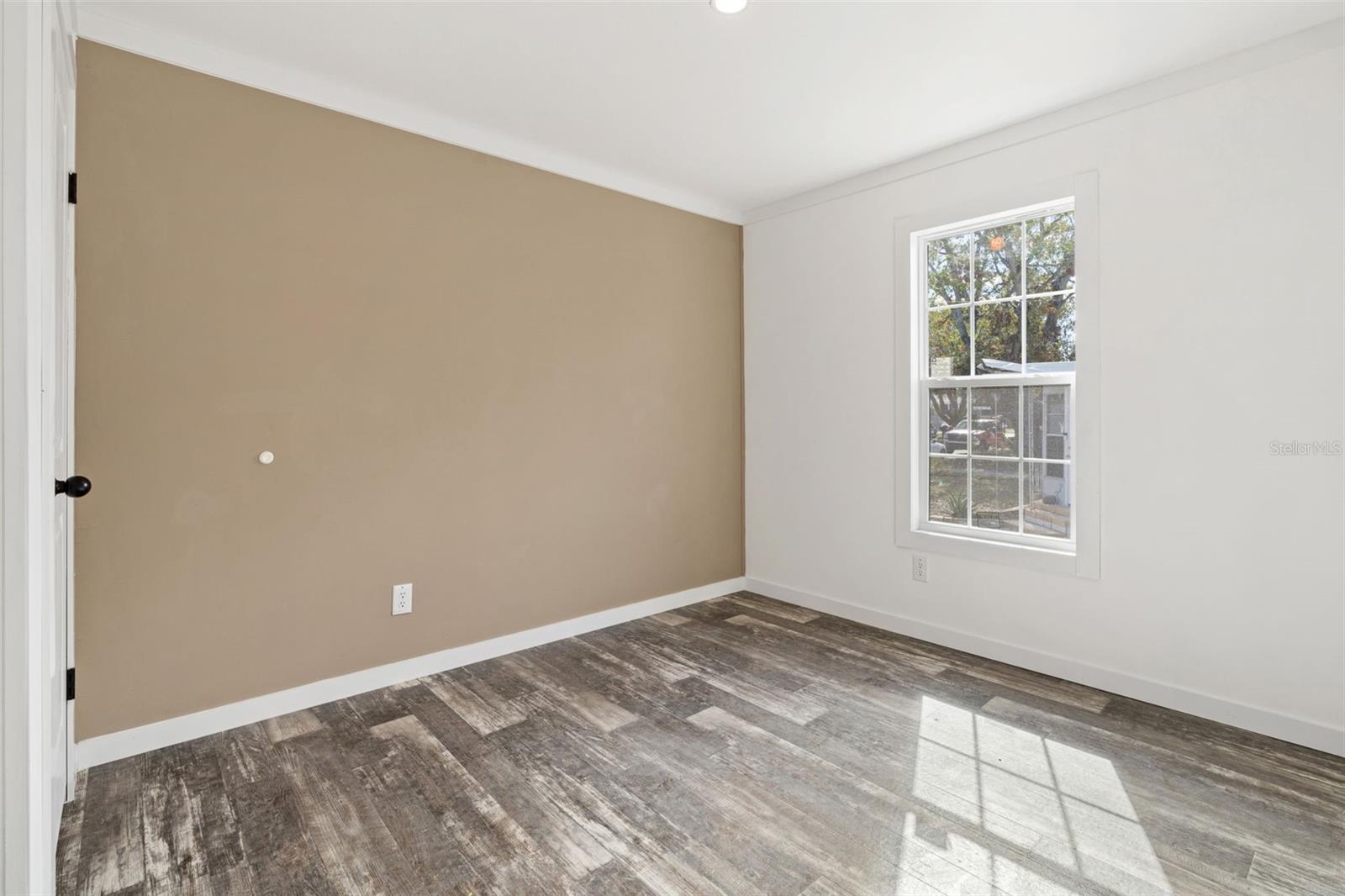 5234 YELLOW PINE ST N, ST PETERSBURG, FL, 33709