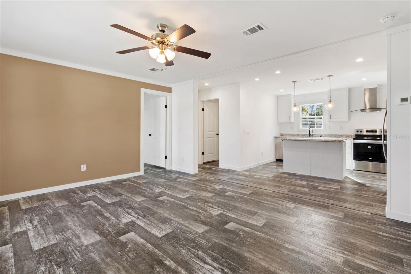 5234 YELLOW PINE ST N, ST PETERSBURG, FL, 33709