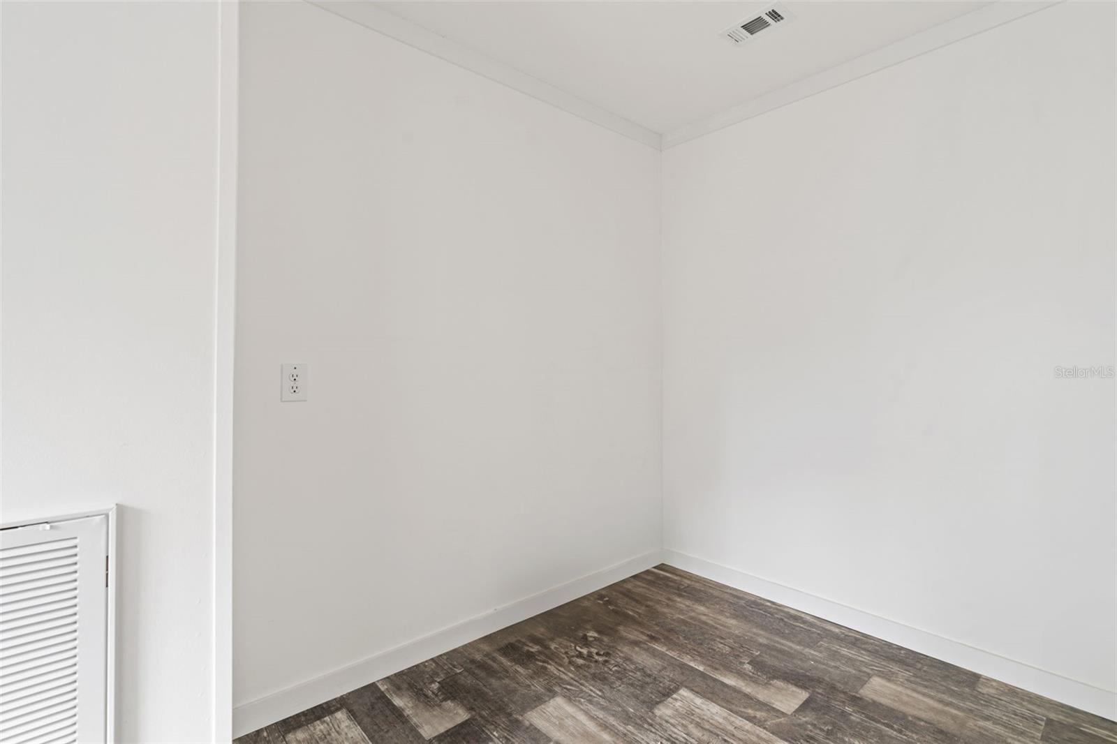 5234 YELLOW PINE ST N, ST PETERSBURG, FL, 33709